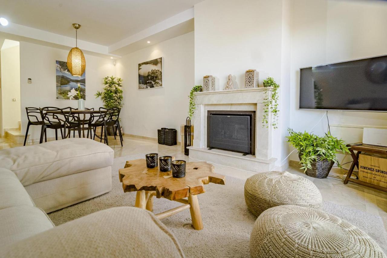 Ar23 - Flat, Puerto Banus By Roomservices Apartment Marbella